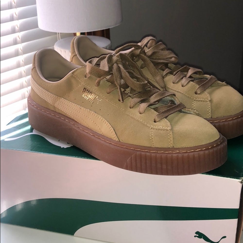 Puma suede platform core